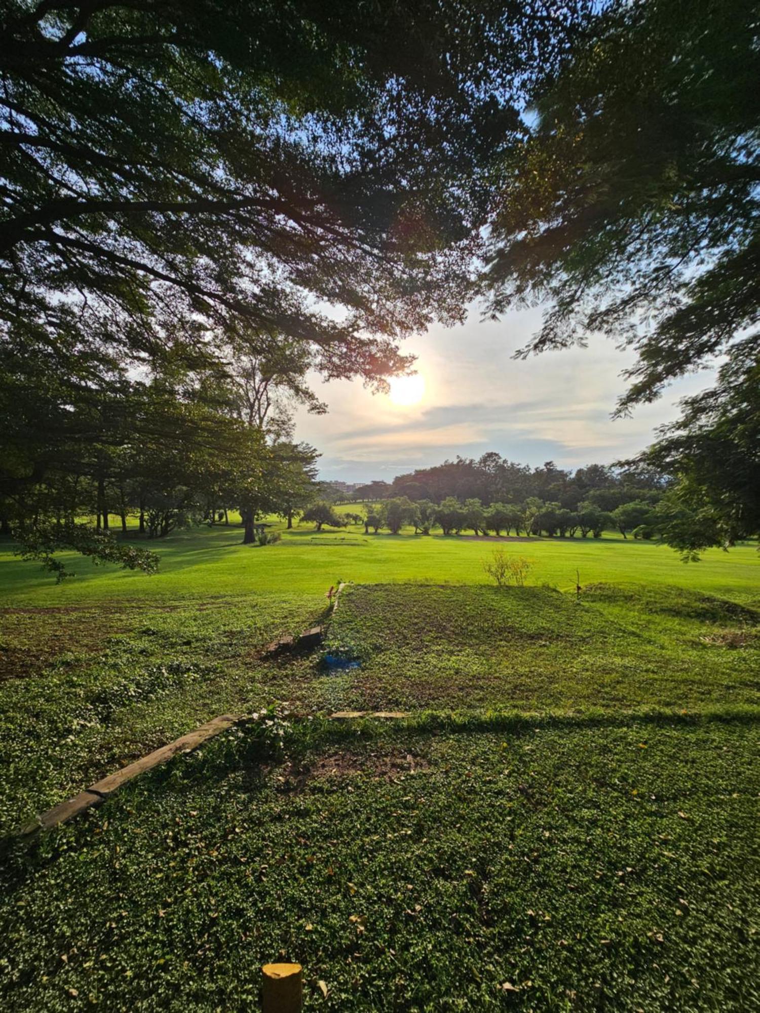 Burundi Palace Boutique Hotel Бужумбура Екстер'єр фото